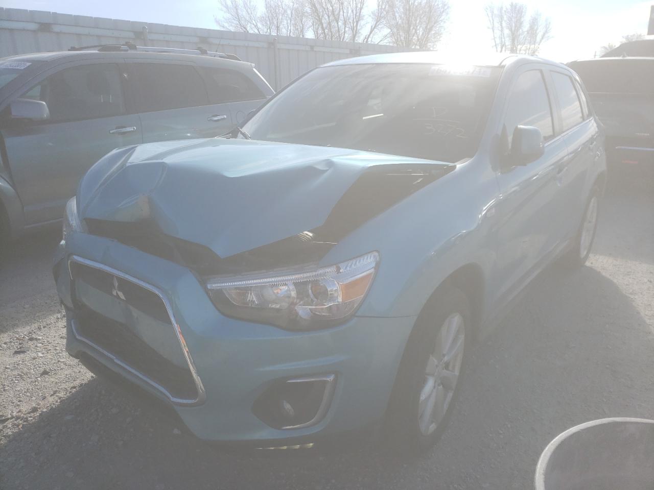 Photo 2 from auction – 2014 MITSUBISHI OUTLANDER with VIN 4A4AR4AU1EE033272