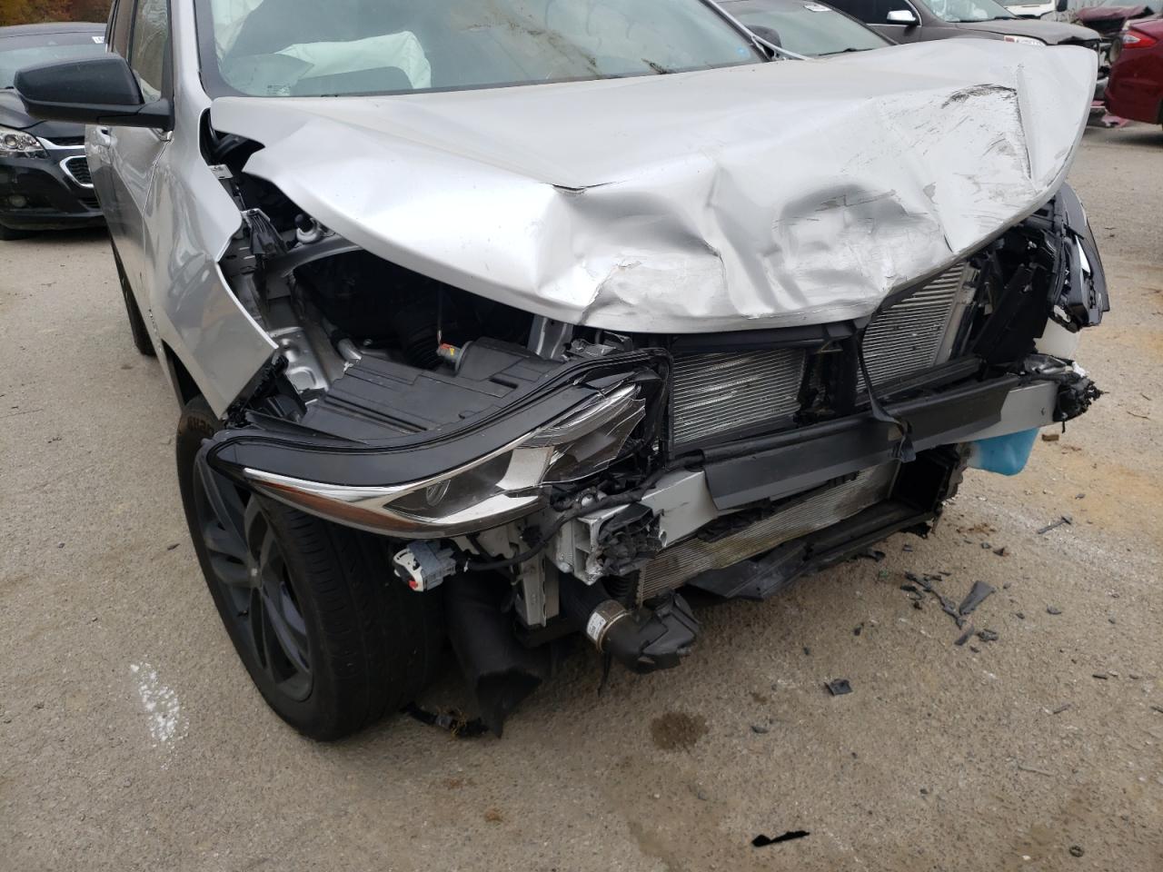 Photo 9 from auction – 2020 CHEVROLET EQUINOX LT with VIN 3GNAXUEV9LS721482