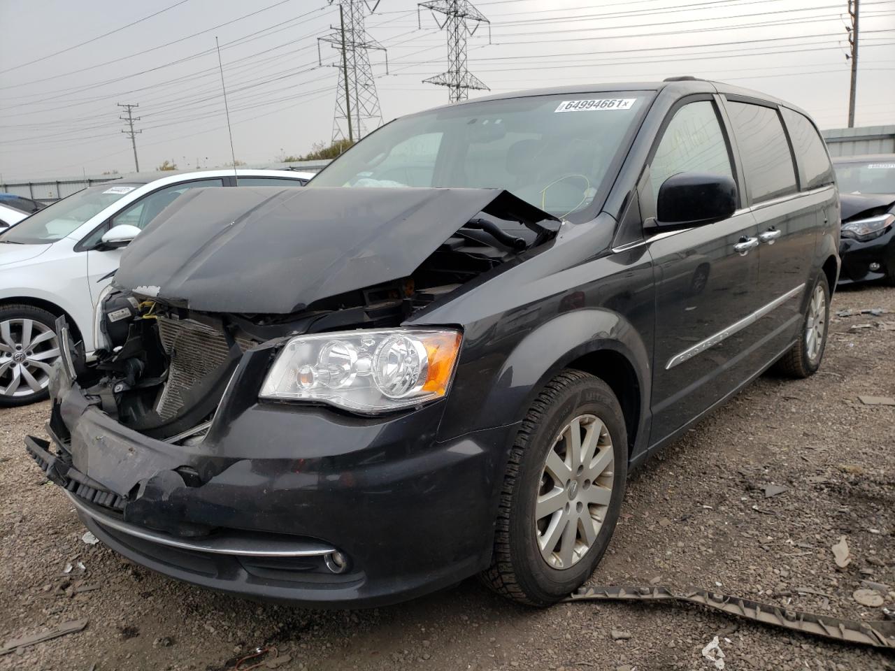 Photo 2 from auction – 2015 CHRYSLER TOWN & COU with VIN 2C4RC1BG0FR562591