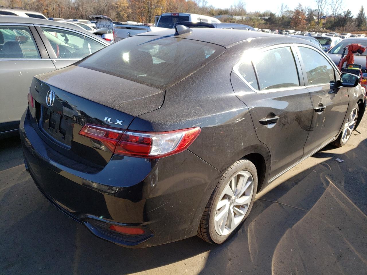 Photo 4 from auction – 2016 ACURA ILX PREMIU with VIN 19UDE2F71GA014949