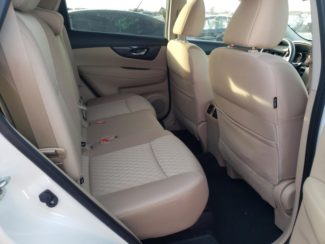 Photo 6 from auction – 2017 NISSAN ROGUE S with VIN KNMAT2MT7HP577896