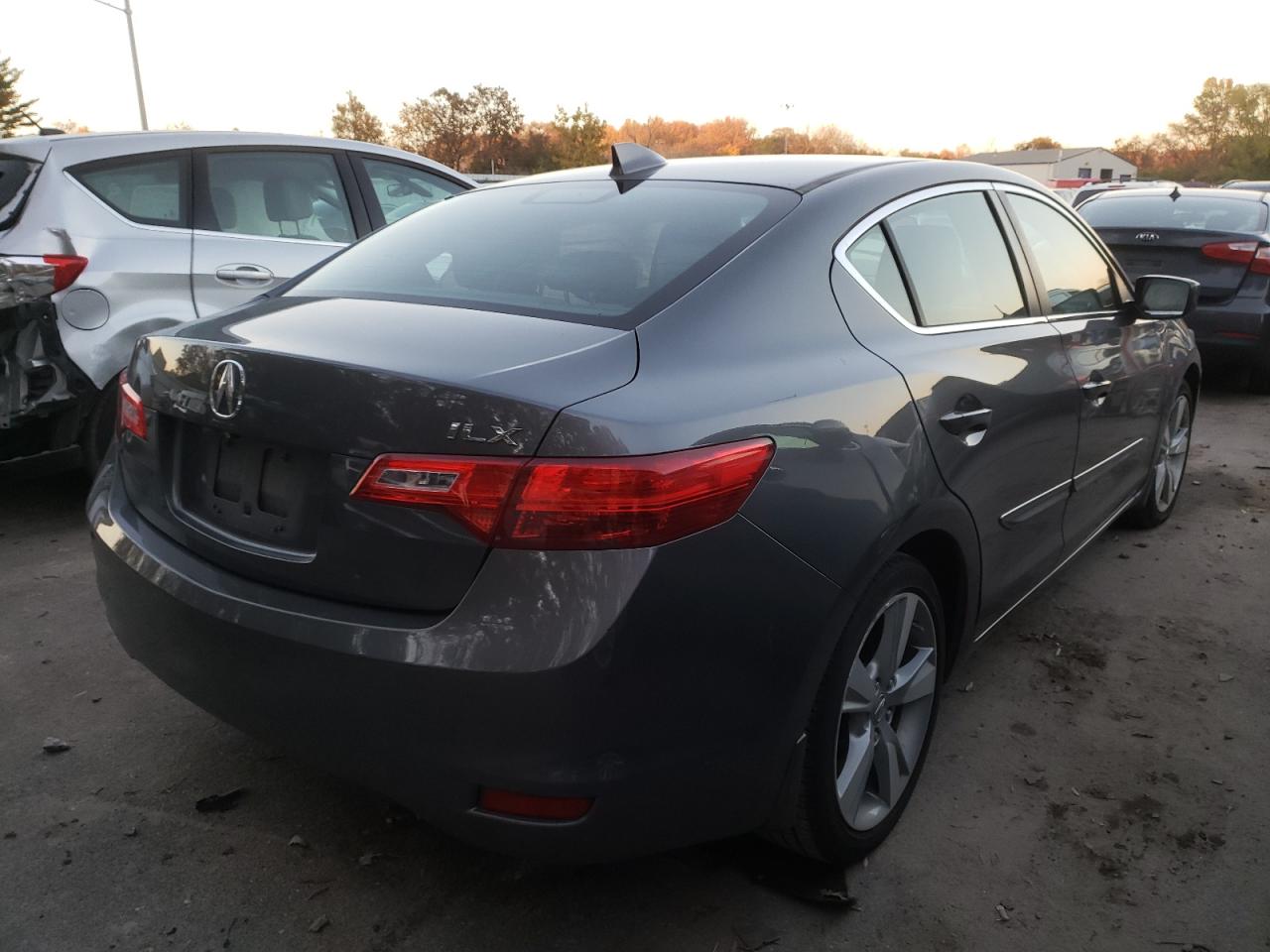 Photo 4 from auction – 2014 ACURA ILX 20 with VIN 19VDE1F37EE008288