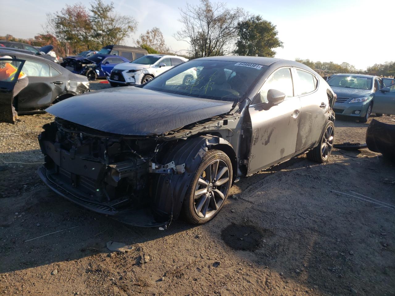 Photo 2 from auction – 2019 MAZDA 3 PREFERRE with VIN JM1BPAMM5K1119649