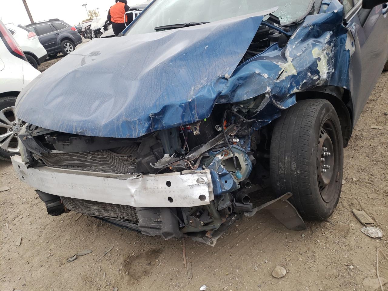 Photo 9 from auction – 2014 HONDA CIVIC LX with VIN 19XFB2E57EE003920