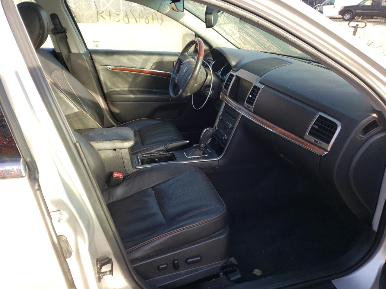 Photo 5 from auction – 2012 LINCOLN MKZ with VIN 3LNHL2JC1CR826371