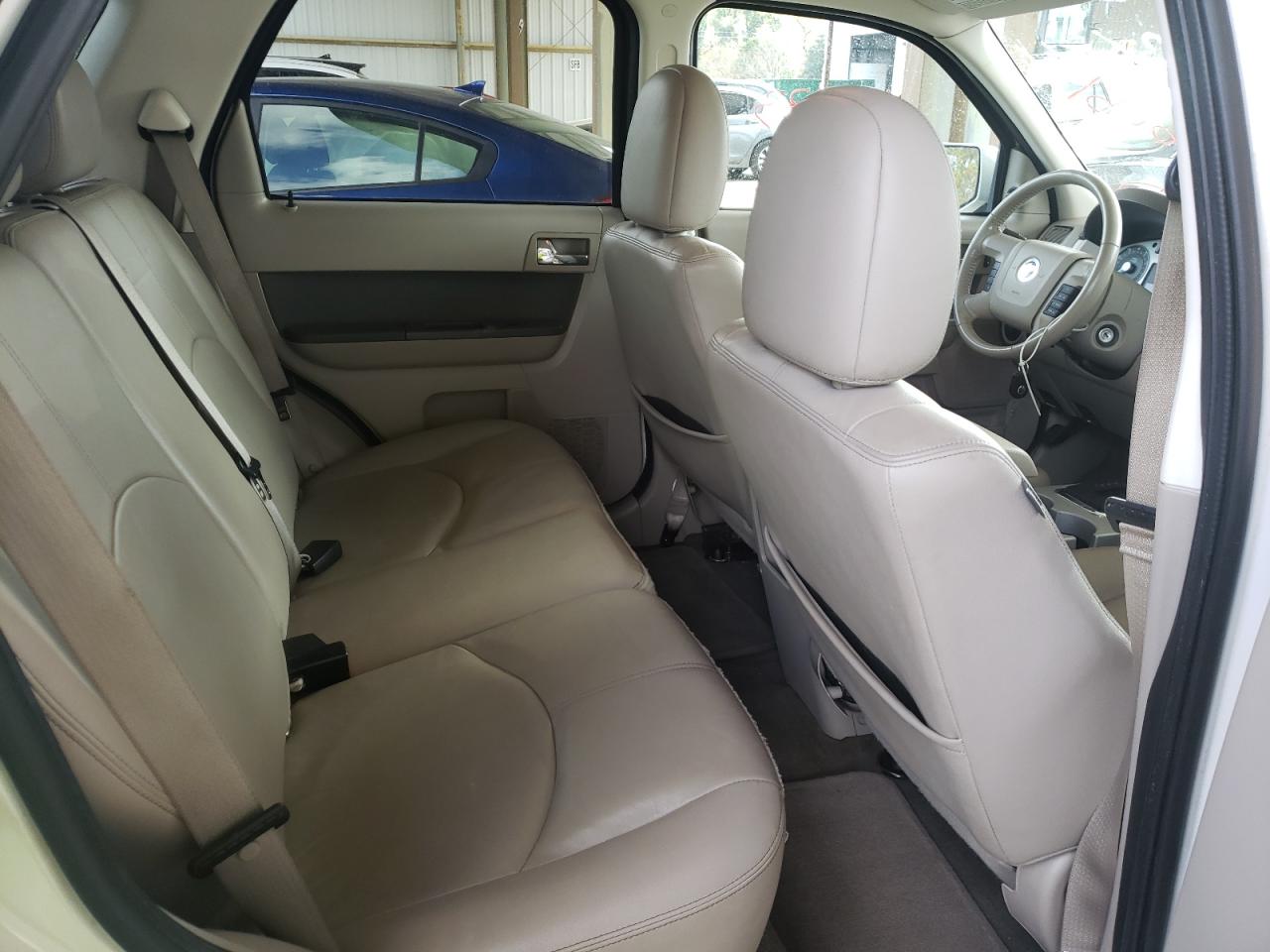 Photo 6 from auction – 2011 MERCURY MARINER PR with VIN 4M2CN8HG4BKJ08458
