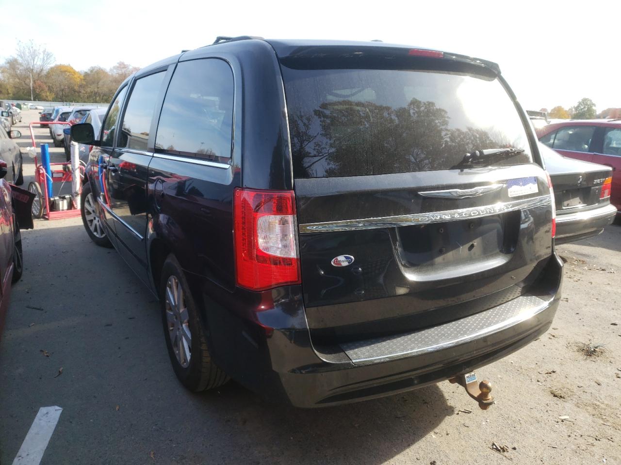 Photo 3 from auction – 2011 CHRYSLER TOWN & COU with VIN 2A4RR8DG6BR610300