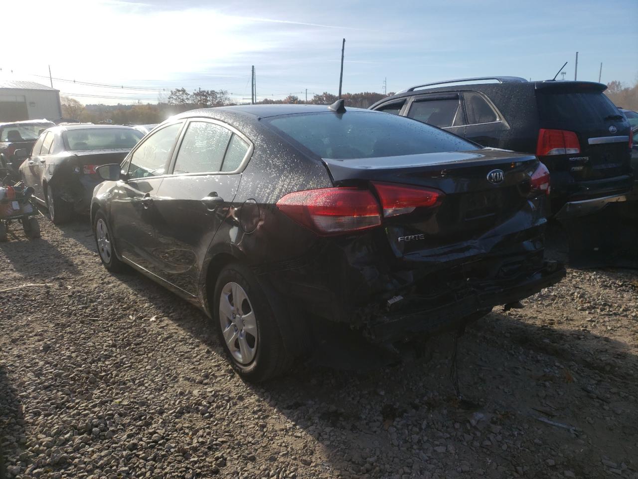 Photo 3 from auction – 2017 KIA FORTE LX with VIN 3KPFK4A72HE010667