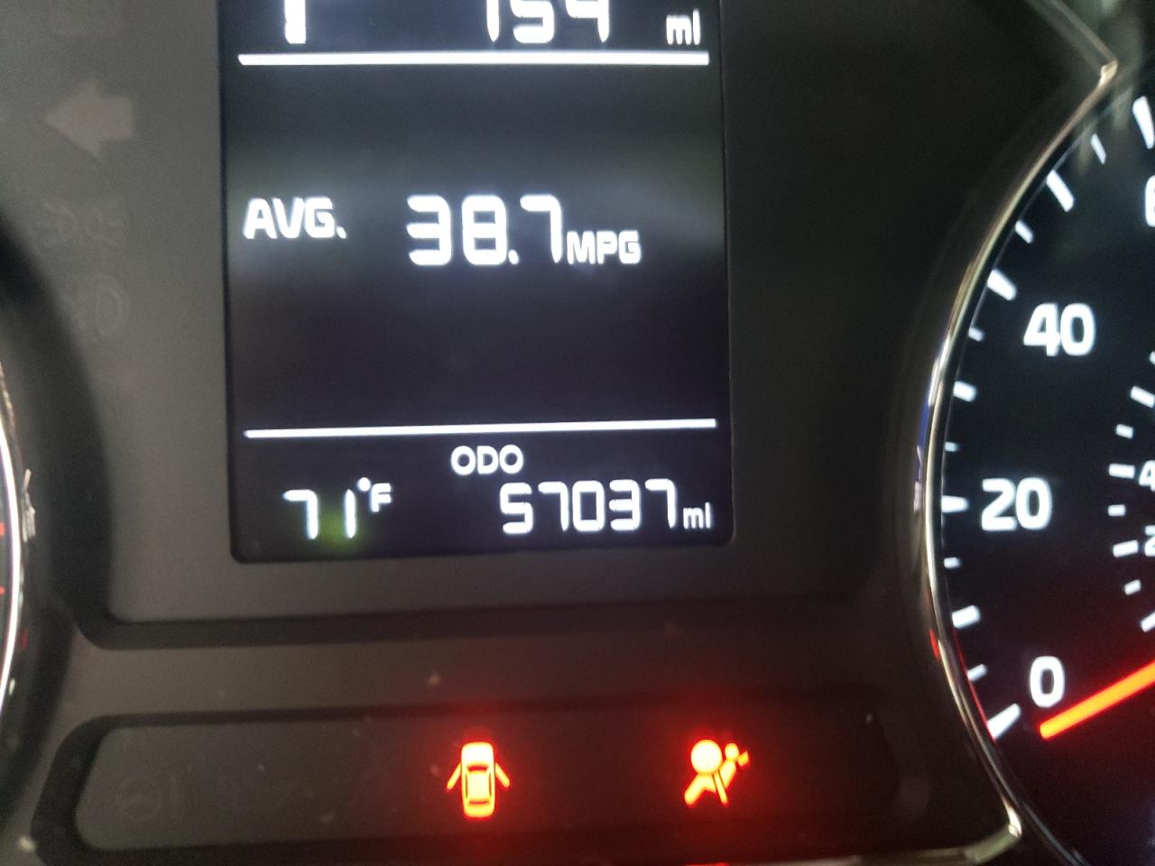 Photo 8 from auction – 2018 KIA FORTE LX with VIN 3KPFK4A70JE190902