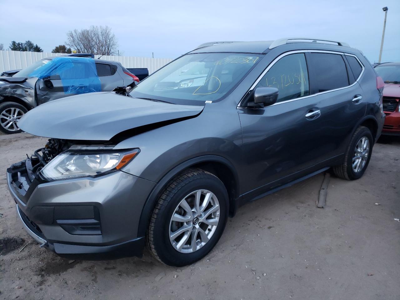 Photo 2 from auction – 2018 NISSAN ROGUE S with VIN 5N1AT2MV2JC815549