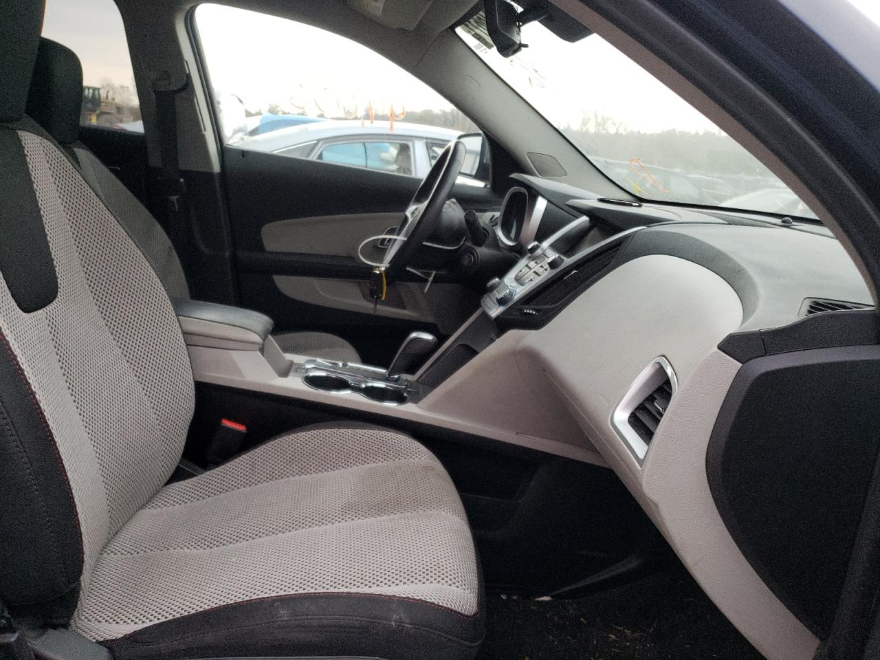 Photo 5 from auction – 2015 CHEVROLET EQUINOX LT with VIN 2GNALBEK1F1148342