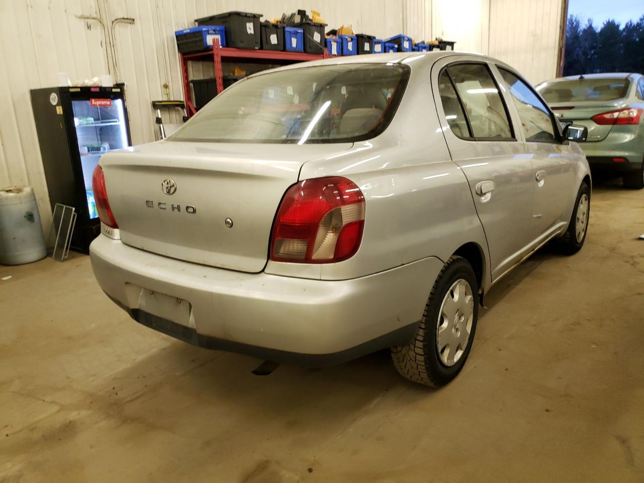 Photo 4 from auction – 2001 TOYOTA ECHO with VIN JTDBT123910111922