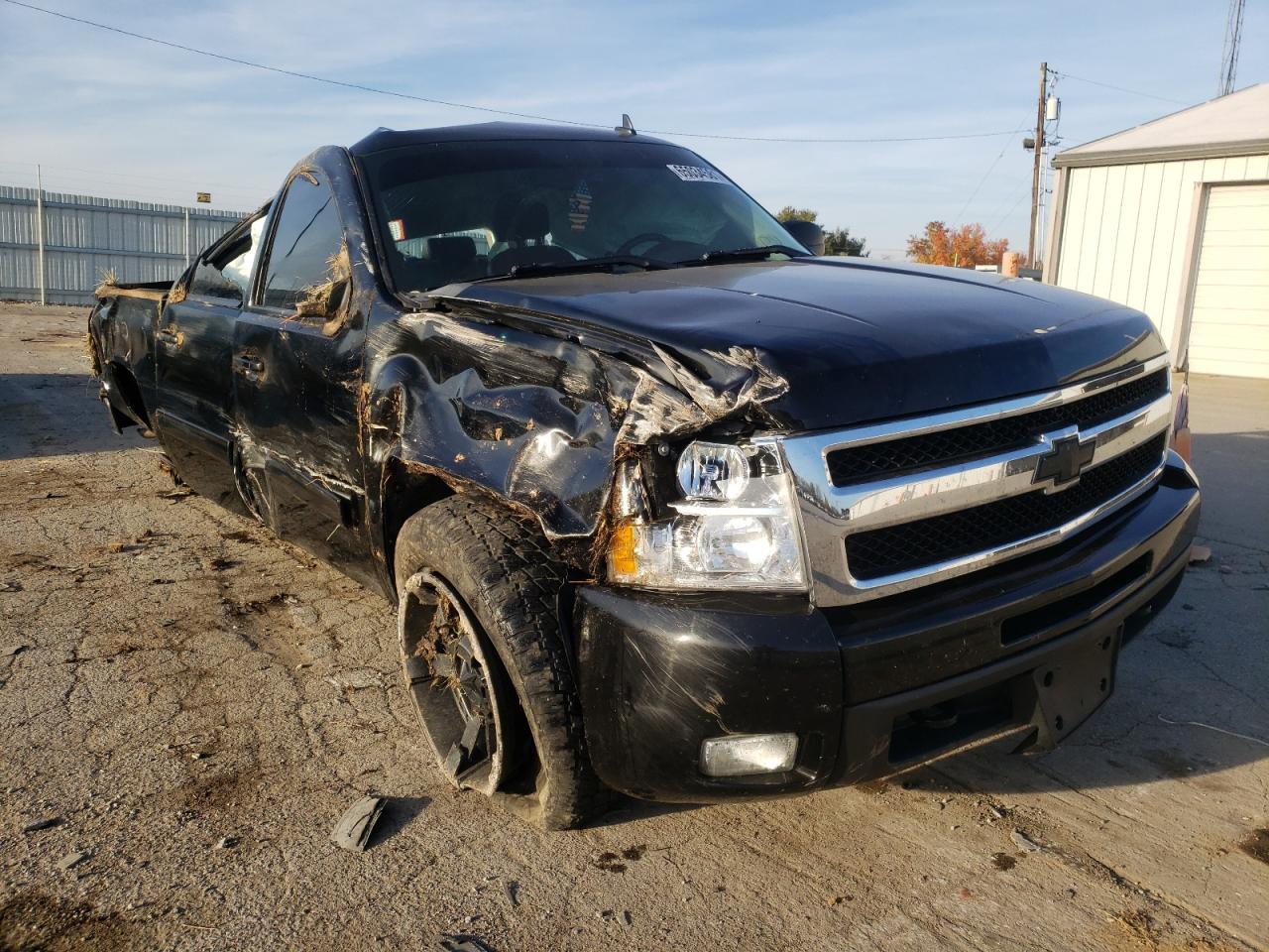 CHEVROLET SILVERADO 2011 with VIN 3GCPKTE31BG175479 - Photo from auction