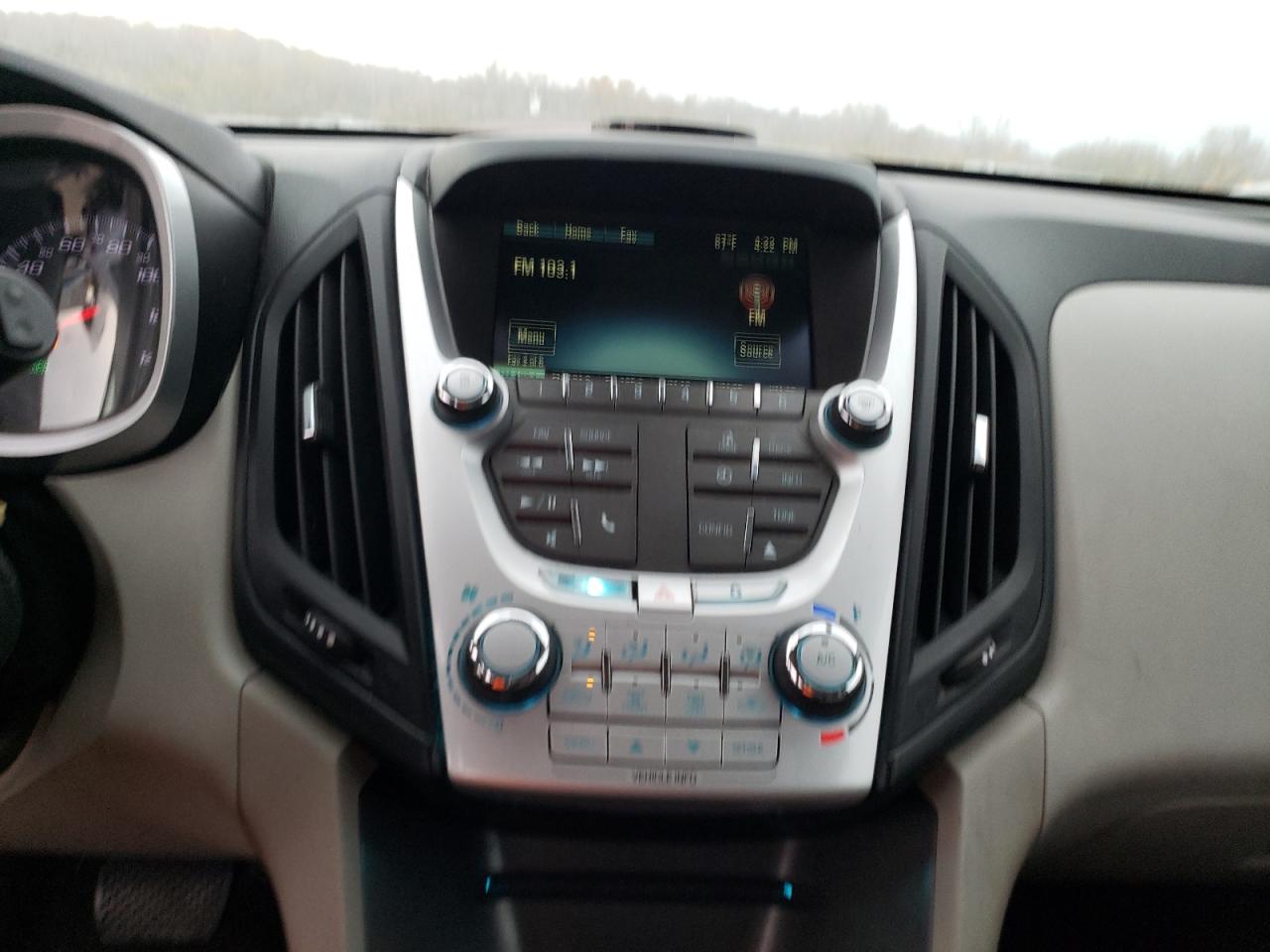 Photo 9 from auction – 2015 CHEVROLET EQUINOX LT with VIN 2GNALBEK1F1148342
