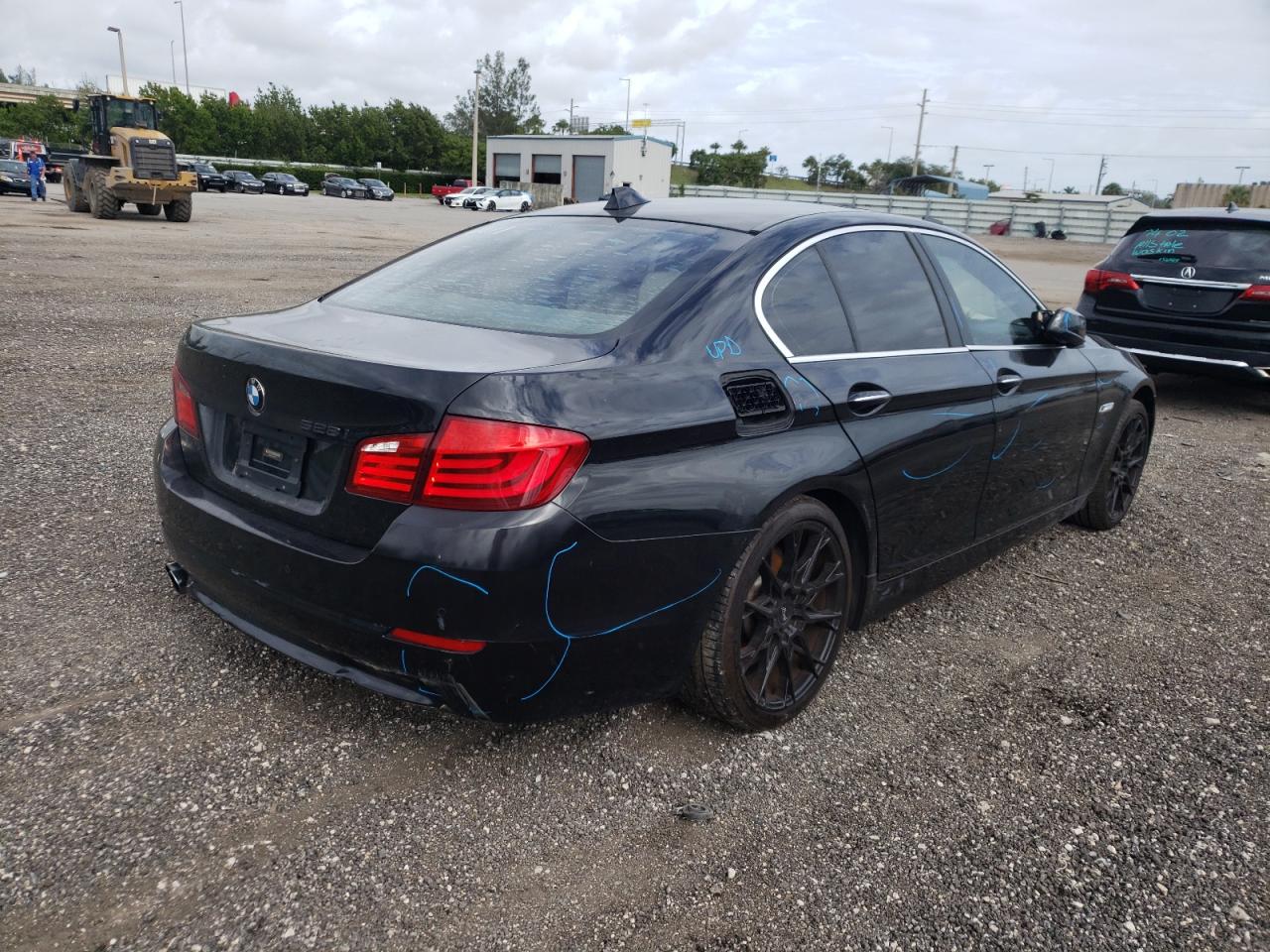 Photo 4 from auction – 2012 BMW 528 I with VIN WBAXG5C55CDX04011