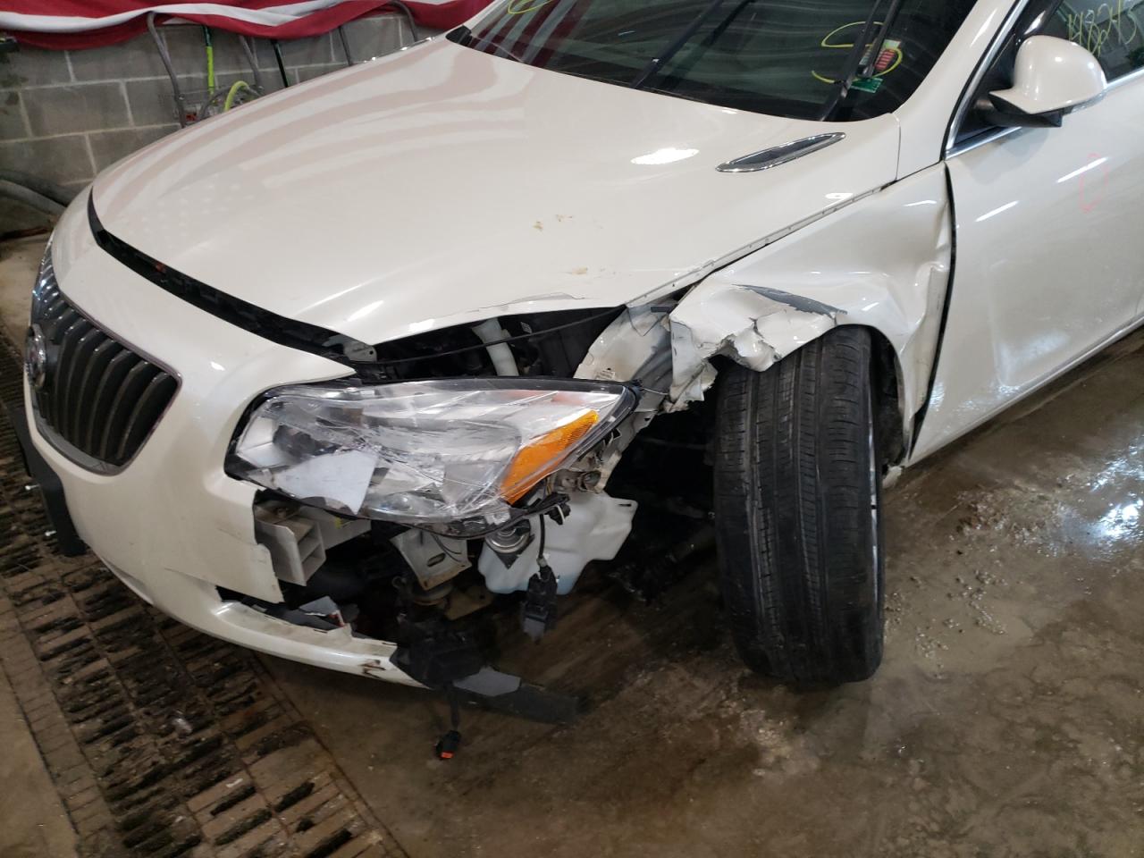 Photo 9 from auction – 2013 BUICK REGAL PREM with VIN 2G4GS5EV7D9247744