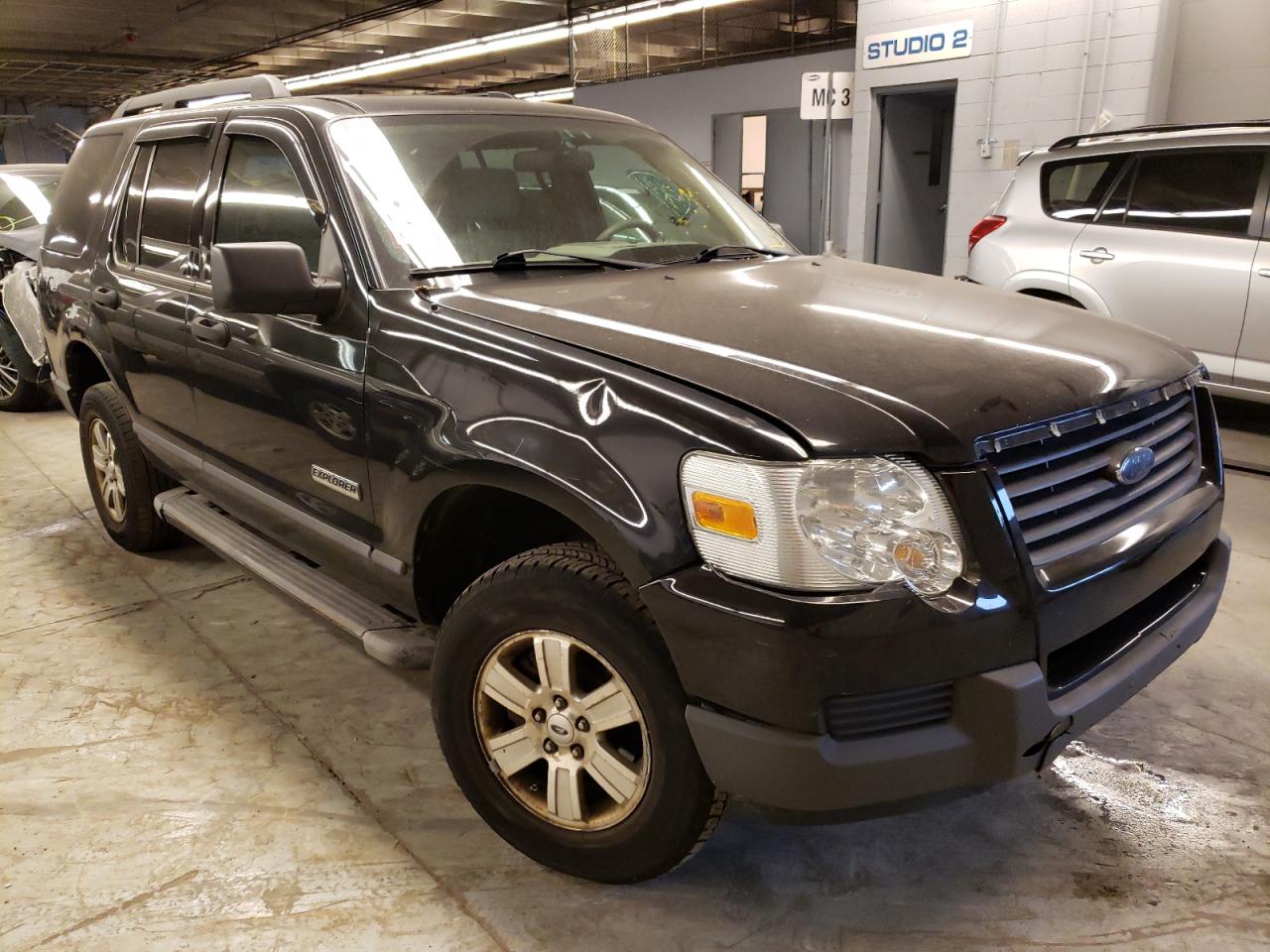 FORD EXPLORER X 2006 with VIN 1FMEU72E96UA27500 - Photo from auction