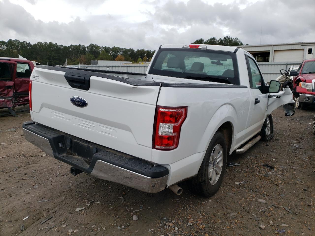 Photo 4 from auction – 2018 FORD F150 with VIN 1FTMF1CB9JFE36301