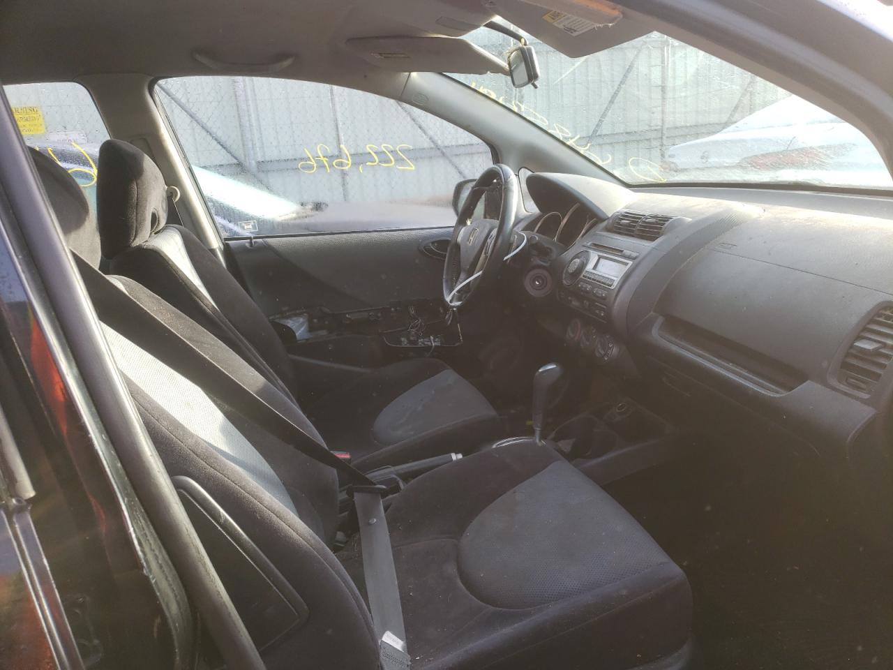Photo 5 from auction – 2007 HONDA FIT S with VIN JHMGD38697S011296