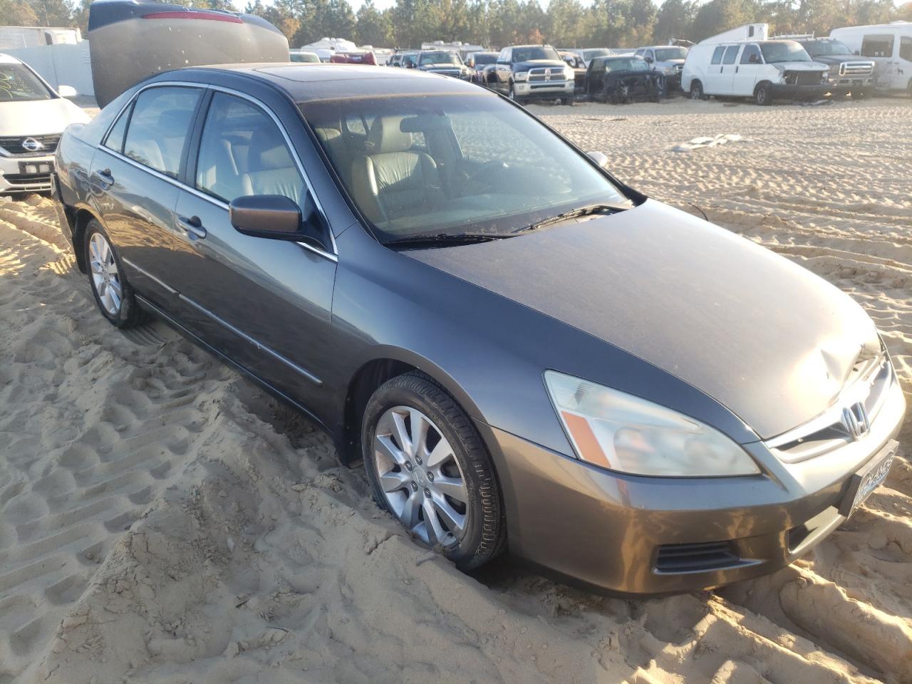 HONDA ACCORD EX 2006 with VIN 1HGCM66536A033165 - Photo from auction