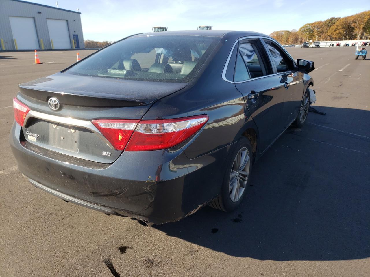 Photo 4 from auction – 2016 TOYOTA CAMRY LE with VIN 4T1BF1FKXGU171553
