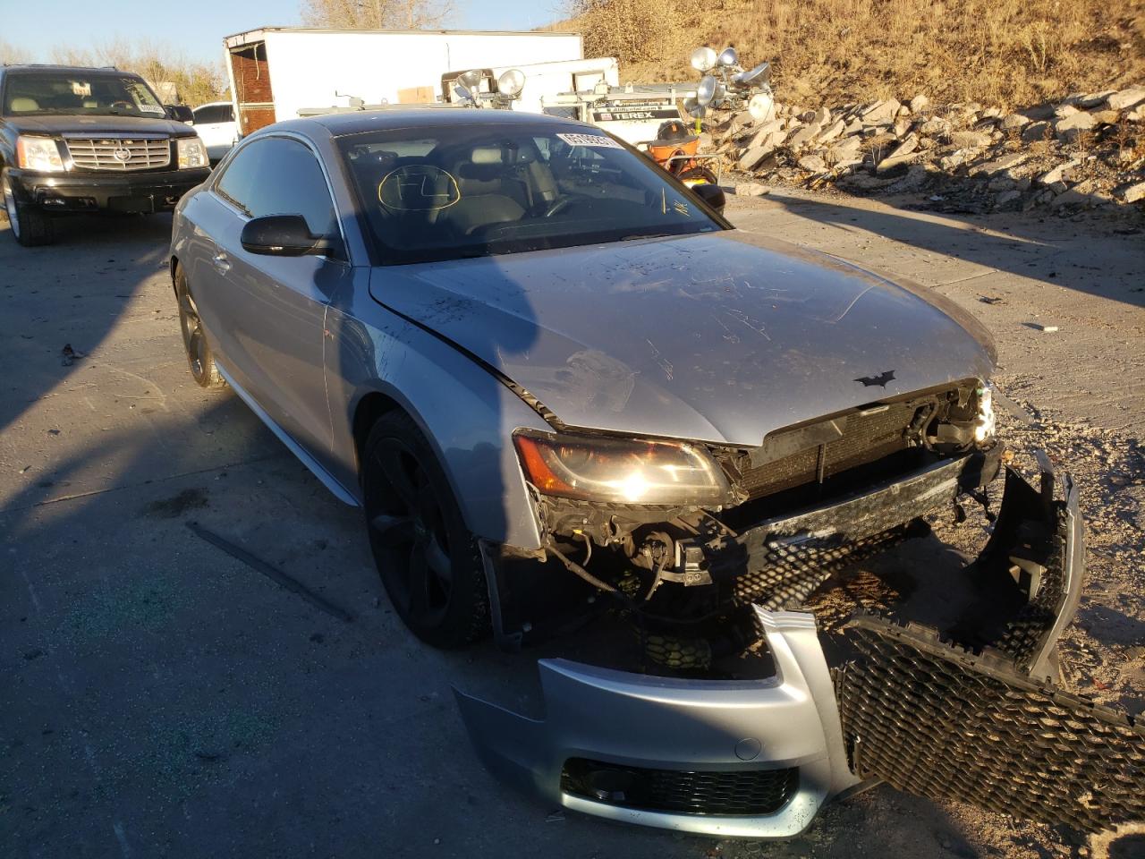 AUDI A5 PRESTIG 2010 with VIN WAUWFAFR5AA083812 - Photo from auction