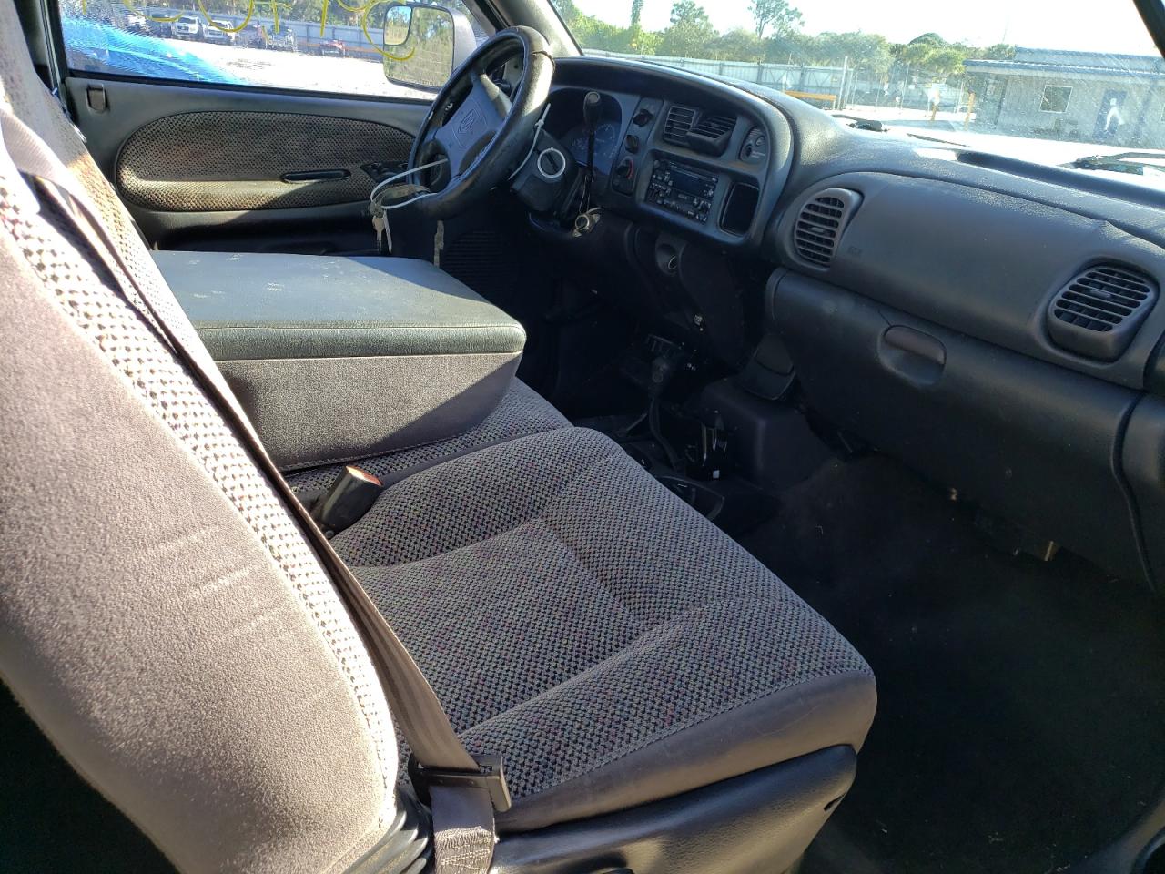 Photo 5 from auction – 1999 DODGE RAM 2500 with VIN 1B7KF236XXJ529785