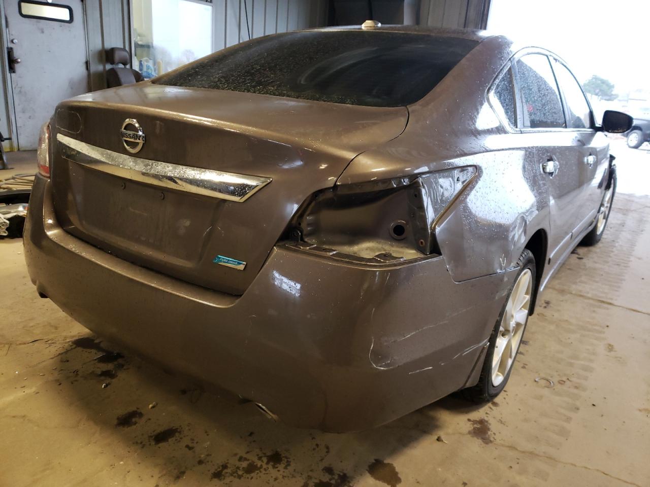 Photo 4 from auction – 2015 NISSAN ALTIMA 2.5 with VIN 1N4AL3AP0FC225072