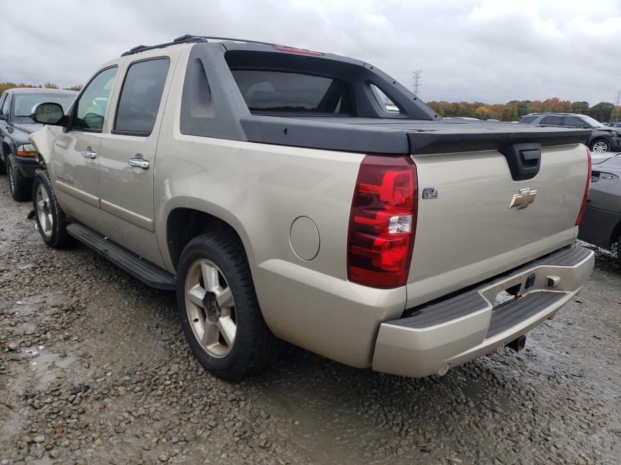 Photo 3 from auction – 2008 CHEVROLET AVALANCHE with VIN 3GNEC12028G192536