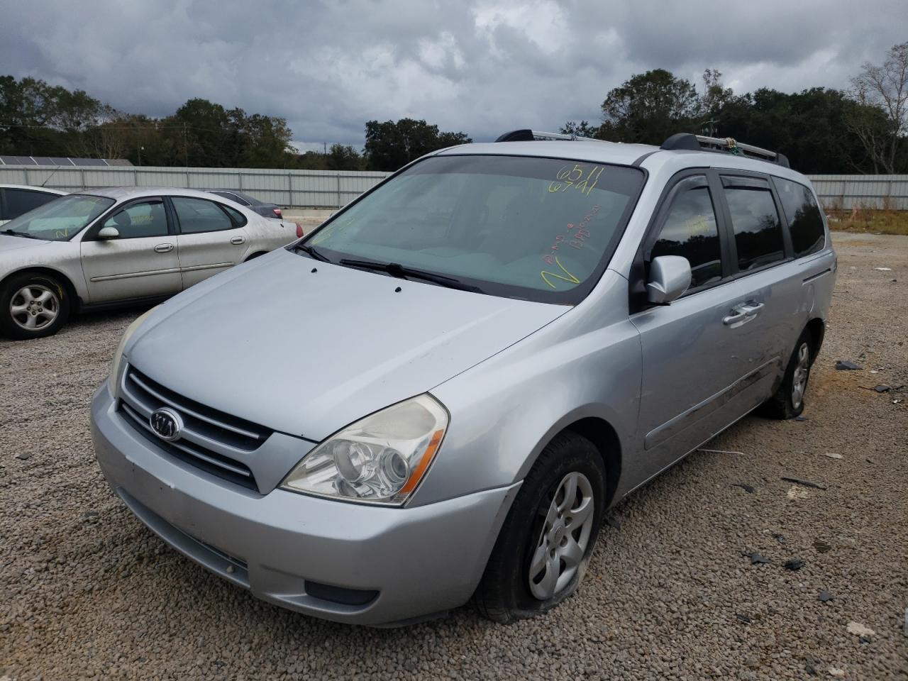 Photo 2 from auction – 2007 KIA SEDONA EX with VIN KNDMB233676104805