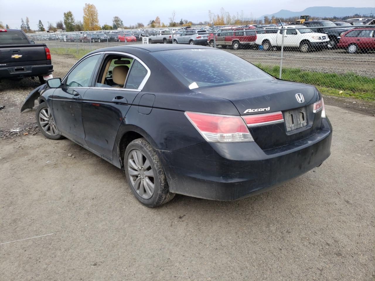 Photo 3 from auction – 2011 HONDA ACCORD EX with VIN 1HGCP2F7XBA035958