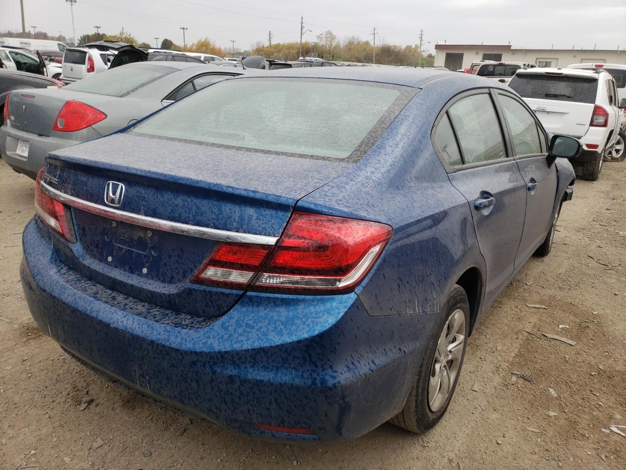 Photo 4 from auction – 2014 HONDA CIVIC LX with VIN 19XFB2E57EE003920