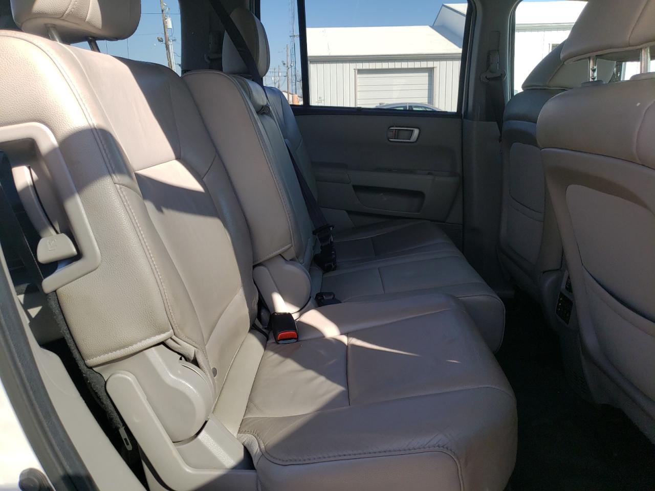 Photo 6 from auction – 2013 HONDA PILOT TOUR with VIN 5FNYF4H95DB084822