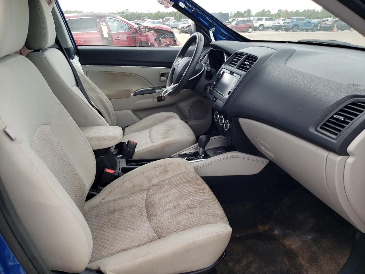 Photo 5 from auction – 2019 MITSUBISHI OUTLANDER with VIN JA4AP3AU8KU026466