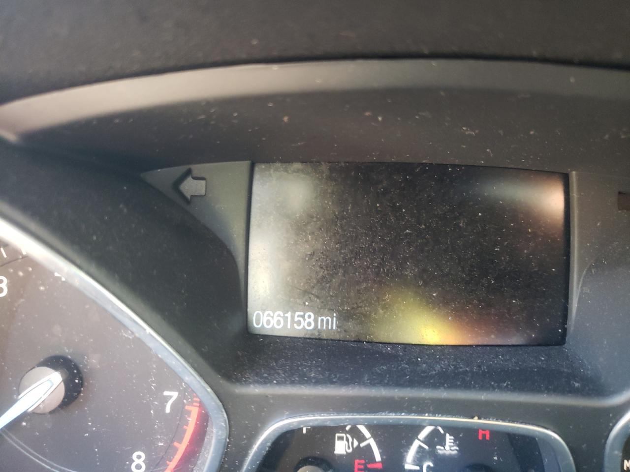 Photo 8 from auction – 2017 FORD ESCAPE SE with VIN 1FMCU0GD6HUB04101