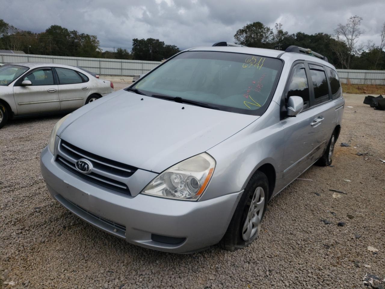 Photo 9 from auction – 2007 KIA SEDONA EX with VIN KNDMB233676104805