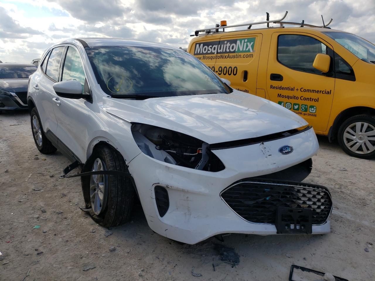 Photo 1 from auction – 2020 FORD ESCAPE SE with VIN 1FMCU0G65LUB44082
