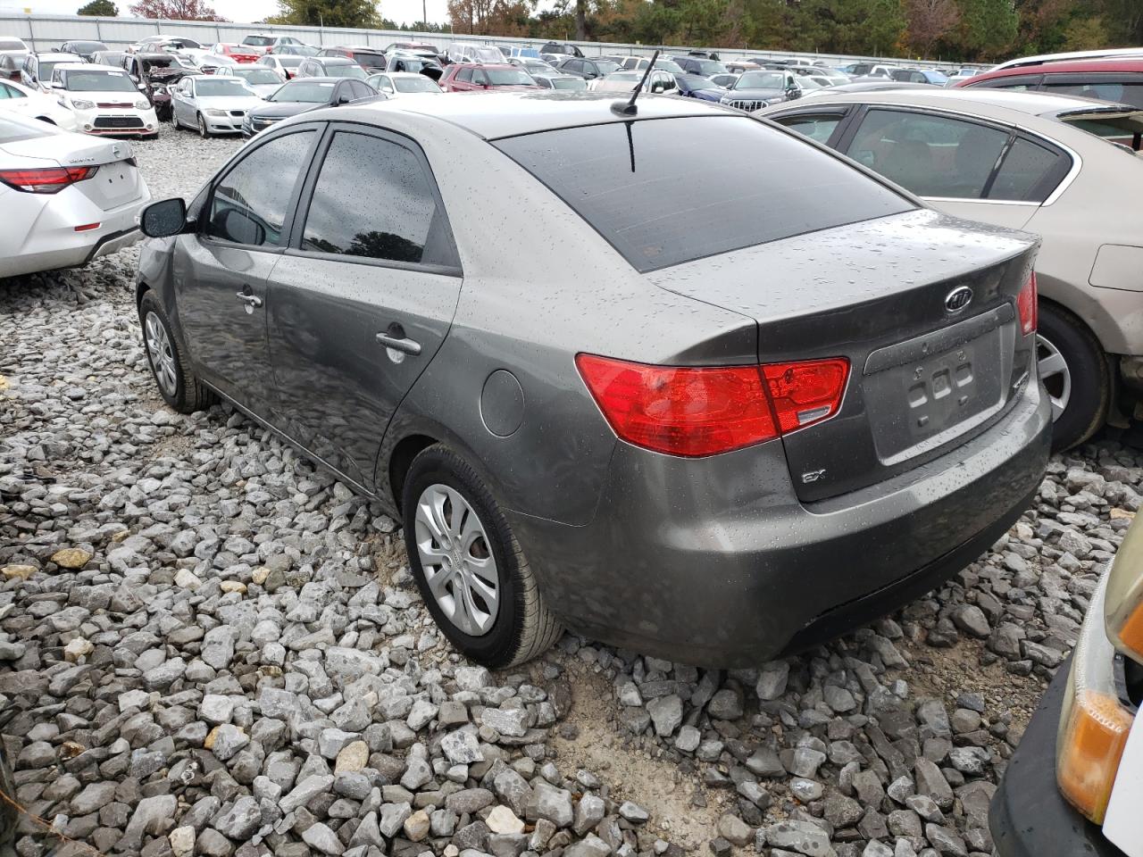 Photo 3 from auction – 2010 KIA FORTE EX with VIN KNAFU4A28A5228836