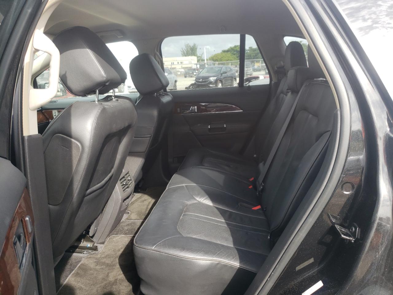 Photo 6 from auction – 2015 LINCOLN MKX with VIN 2LMDJ6JK6FBL20559