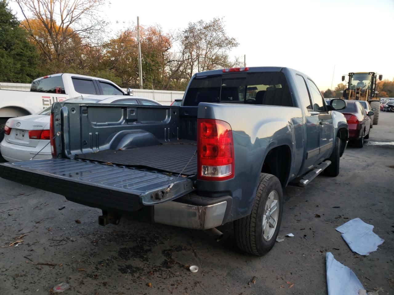 Photo 4 from auction – 2013 GMC SIERRA C15 with VIN 1GTR1VE0XDZ228941