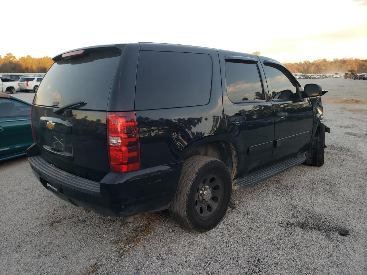 Photo 4 from auction – 2014 CHEVROLET TAHOE POLI with VIN 1GNLC2E00ER181541