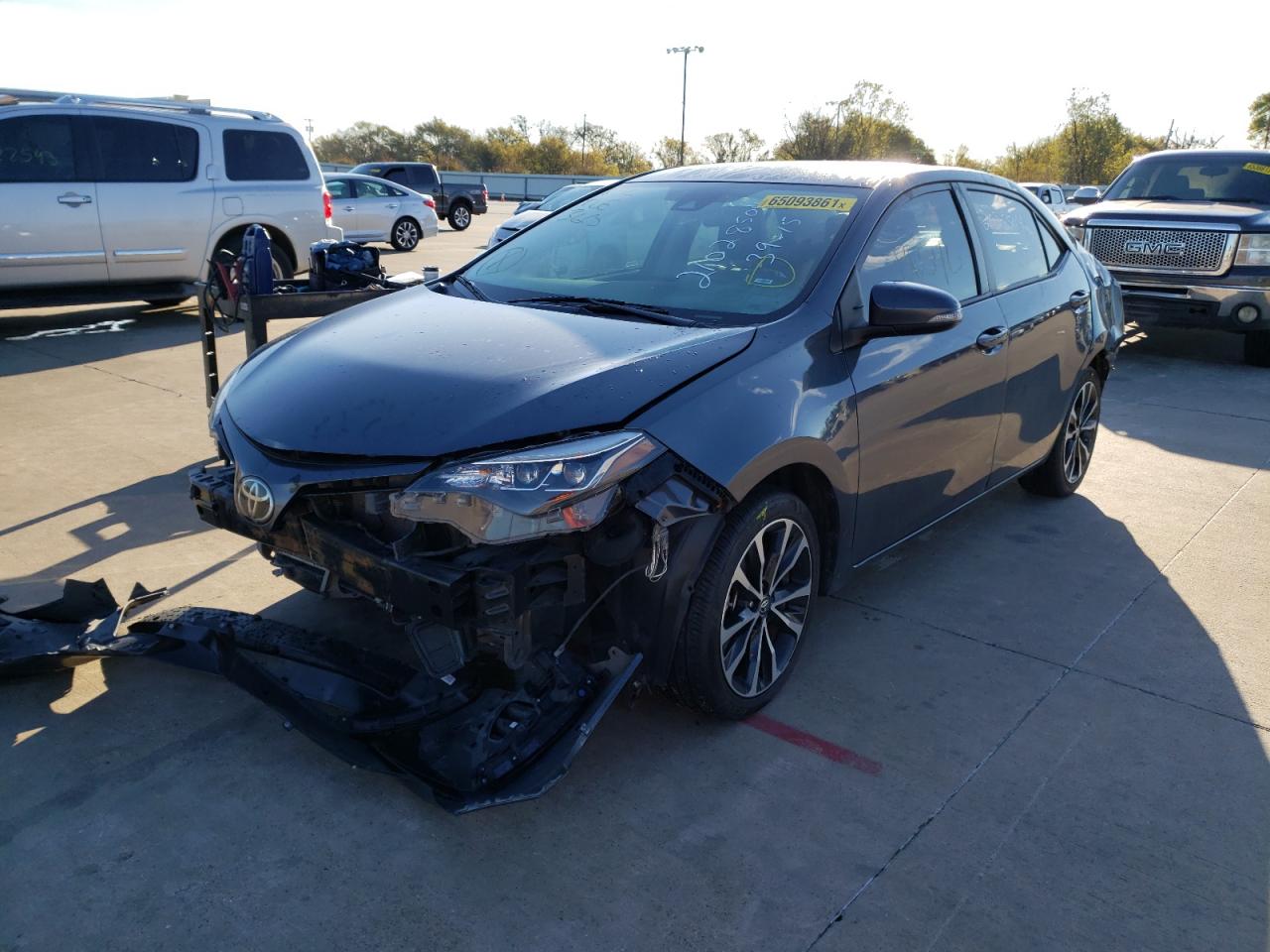Photo 2 from auction – 2017 TOYOTA COROLLA L with VIN 5YFBURHE8HP652271