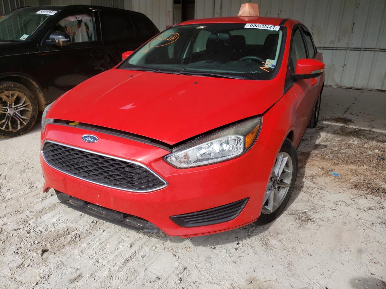 Photo 2 from auction – 2015 FORD FOCUS SE with VIN 1FADP3F28FL259498