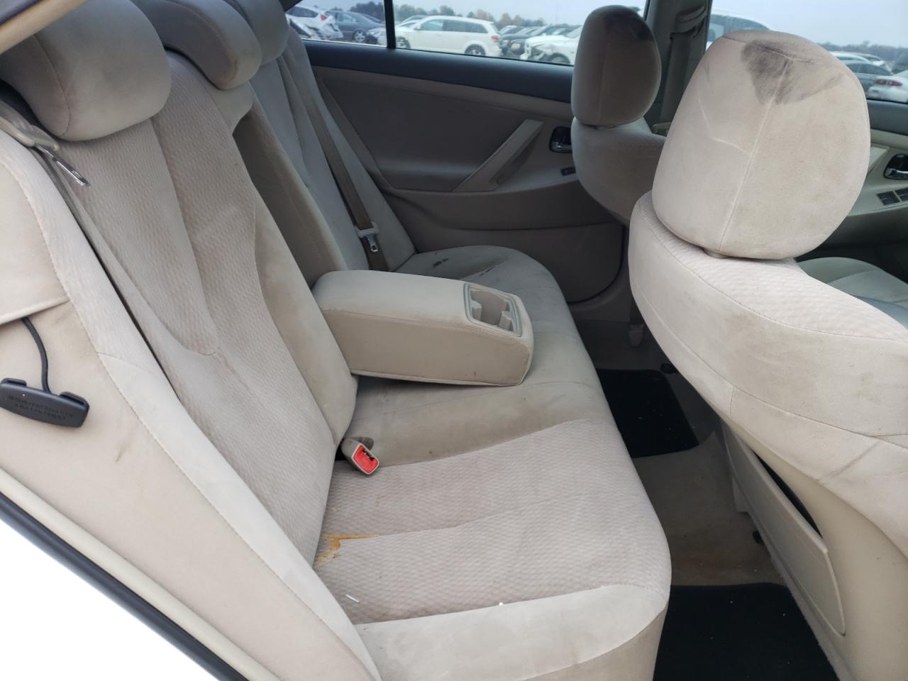 Photo 6 from auction – 2011 TOYOTA CAMRY BASE with VIN 4T1BF3EK6BU628607
