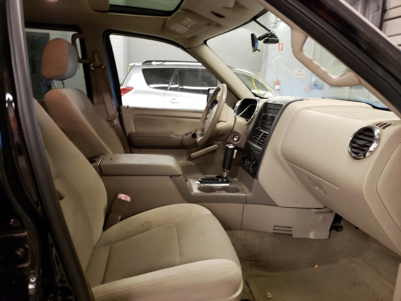 Photo 5 from auction – 2006 FORD EXPLORER X with VIN 1FMEU72E96UA27500