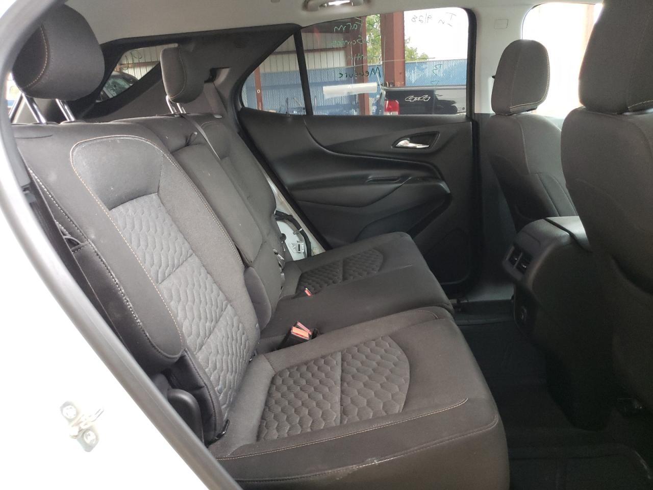 Photo 6 from auction – 2019 CHEVROLET EQUINOX LT with VIN 3GNAXKEV3KS528635
