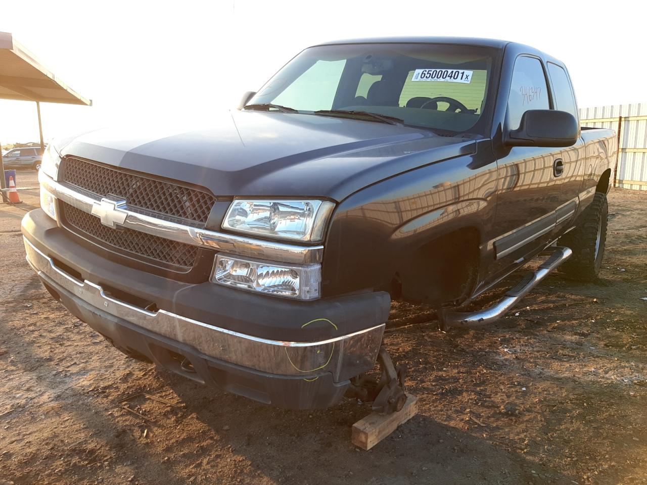Photo 2 from auction – 2003 CHEVROLET SILVERADO with VIN 2GCEC19V331334663