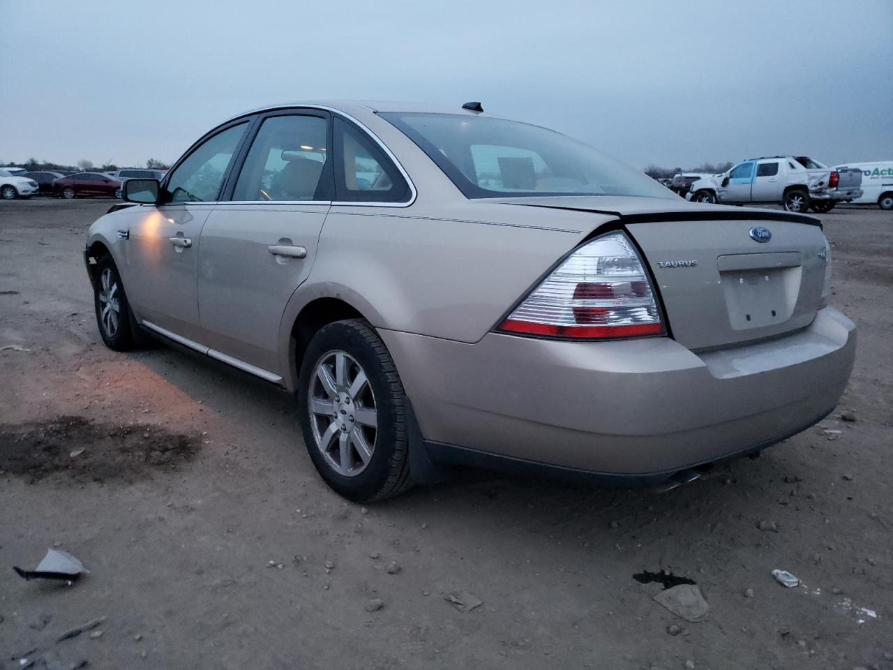 Photo 3 from auction – 2008 FORD TAURUS SEL with VIN 1FAHP24W18G133349