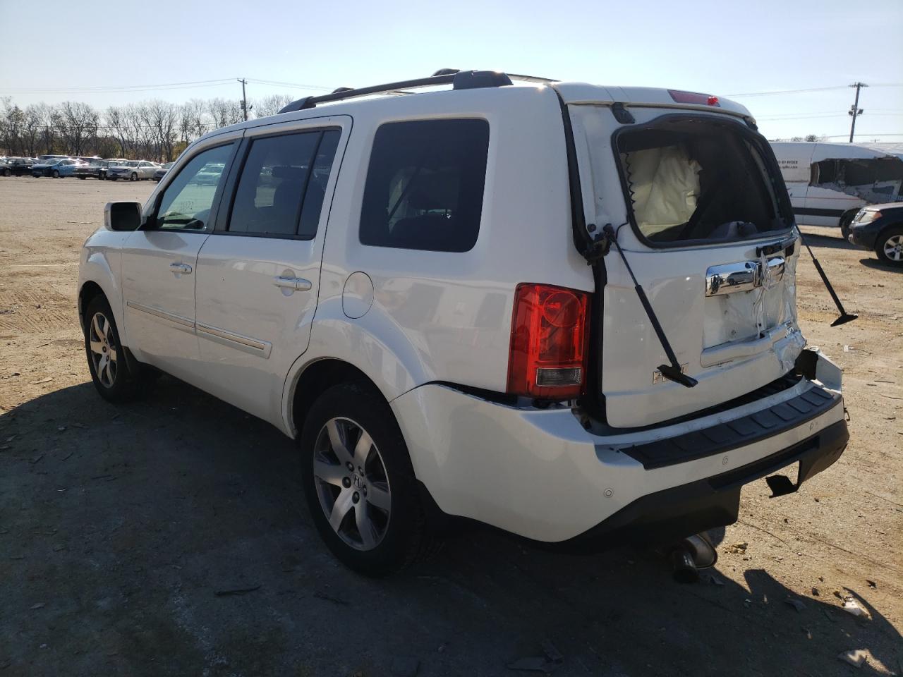 Photo 3 from auction – 2013 HONDA PILOT TOUR with VIN 5FNYF4H95DB084822
