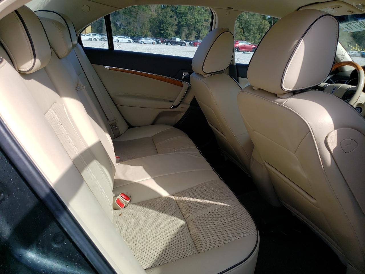 Photo 6 from auction – 2010 LINCOLN MKZ with VIN 3LNHL2GC0AR632726